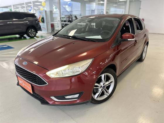 FORD FOCUS 1.6 SE 16V FLEX 4P MANUAL FORD FOCUS 1.6 SE 16V FLEX 4P MANUAL